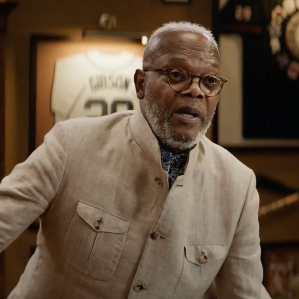 Argylle Samuel L. Jackson Safari Jacket in Beige | Formal Blazer in Tropical Tweed Fabric - Character Front View