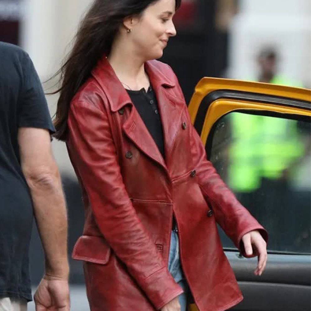 Madame Web Dakota Johnson Leather jacket - Character Side Posture View